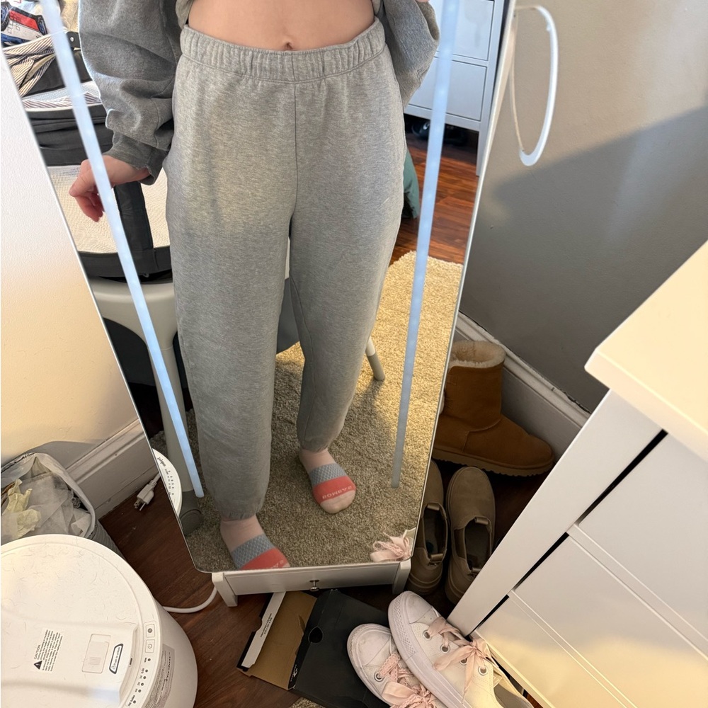 American Eagle Outfitters Light Gray Elastic Waist Joggers
